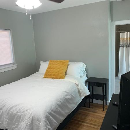 Comfortable Suite With Private Entrance & Private Bathroom El Paso Extérieur photo